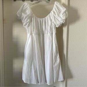 Abercrombie & Fitch Ruched Puff Sleeve Mini Dress in white, Size XL